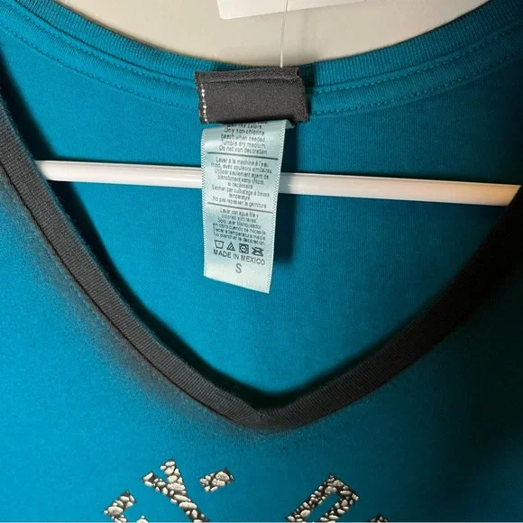 Harley Davidson Patina Sheen V neck top- S - Picture 3 of 5